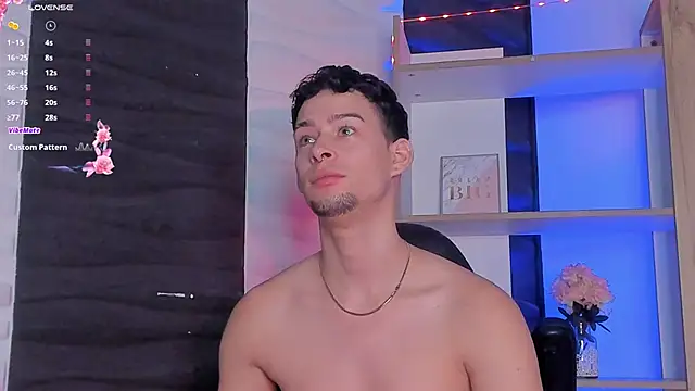 Snapshot of JadeSmiith_ chatting on 5, 12, 2024 JadeSmiith online show from 5, 12, 2024