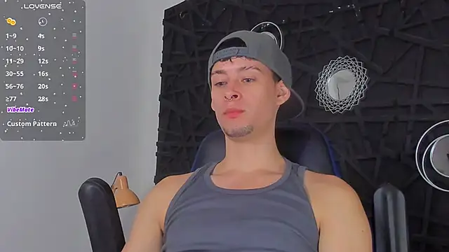 Snapshot of JadeSmiith_ chatting on 8, 1, 2025 JadeSmiith online show from 8, 1, 2025