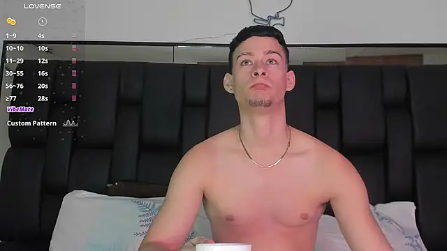 Snapshot of JadeSmiith_ chatting on 25, 2, 2025 JadeSmiith online show from 25, 2, 2025