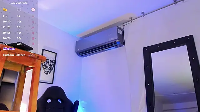 Snapshot of JadeSmiith_ chatting on 5, 3, 2025 JadeSmiith online show from 5, 3, 2025