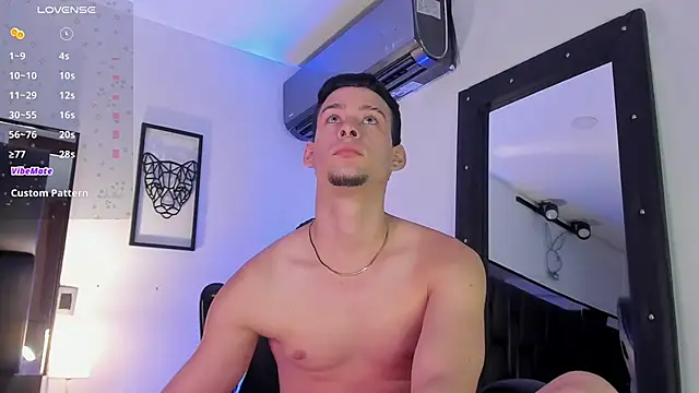 Snapshot of JadeSmiith_ chatting on 12, 3, 2025 JadeSmiith online show from 12, 3, 2025