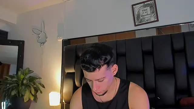 Snapshot of JadeSmiith_ chatting on 10, 9, 2025 JadeSmiith online show from 10, 9, 2025