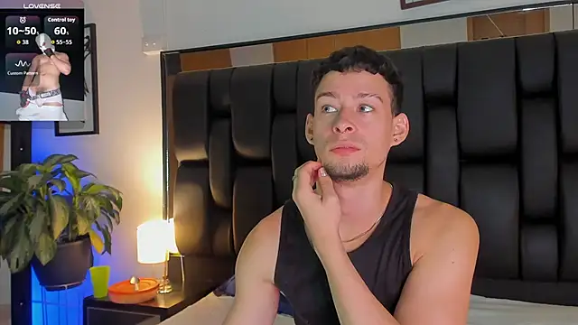 Snapshot of JadeSmiith_ chatting on 16, 10, 2025 JadeSmiith online show from 16, 10, 2025