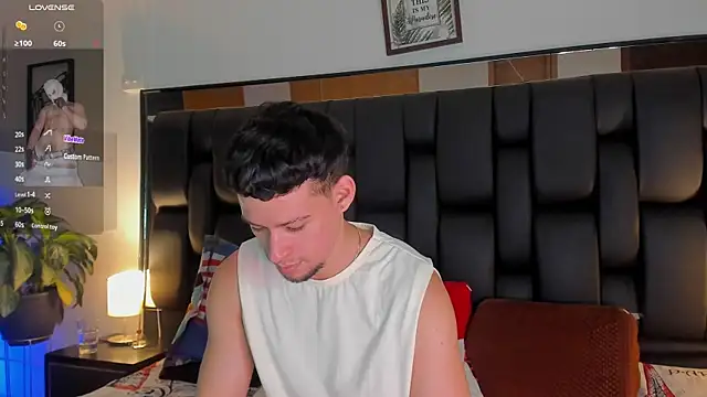 Snapshot of JadeSmiith_ chatting on 18, 10, 2025 JadeSmiith online show from 18, 10, 2025