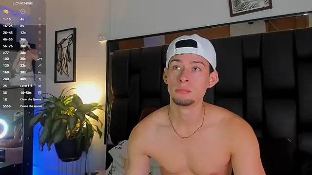 Snapshot of JadeSmiith_ chatting on 26, 11, 2025 JadeSmiith online show from 26, 11, 2025