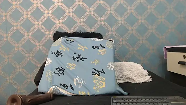 violeta cute18 online show from 11, 3, 2025