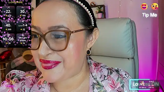 Snapshot of Gia_Nahomi chatting on 7, 5, 2026 Gia Nahomi online show from 7, 5, 2026