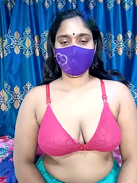Snapshot of Hot_Maleka chatting on 16, 2, 2025 Hot Maleka online show from 16, 2, 2025