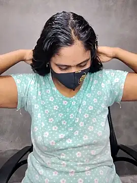 Snapshot of Hot_Maleka chatting on 11, 9, 2025 Hot Maleka online show from 11, 9, 2025