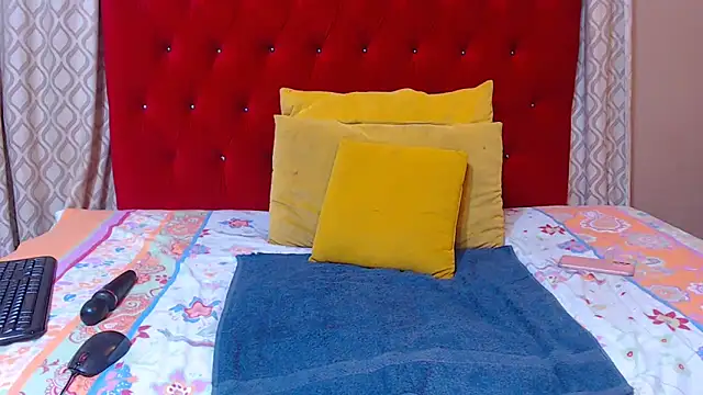 sexychocolatbox10 online show from 21, 10, 2025