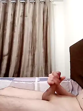 Snapshot of Grifon1973 chatting on 1, 2, 2025 Grifon1973 online show from 1, 2, 2025