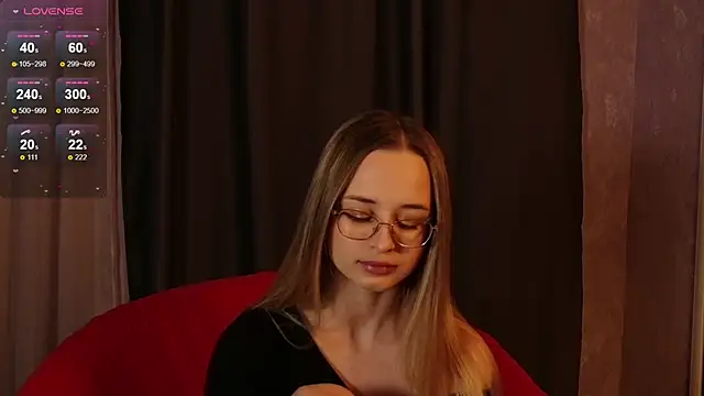 Tiffanyhunt online show from 6, 3, 2026