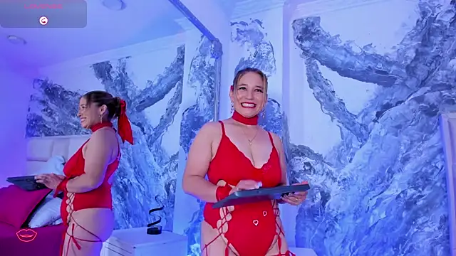 AuroraRojas online show from 8, 3, 2025