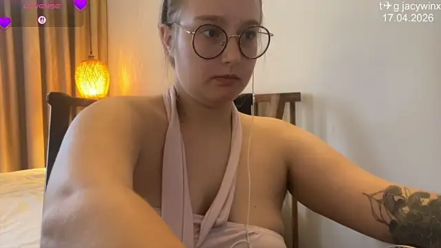 JacyWinslat online show from 17, 4, 2026