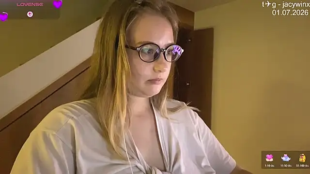 JacyWinslat online show from 1, 7, 2026