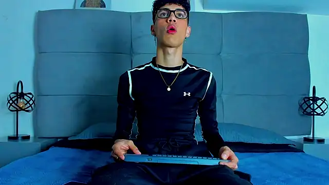 NeoRaptis online show from 8, 3, 2025