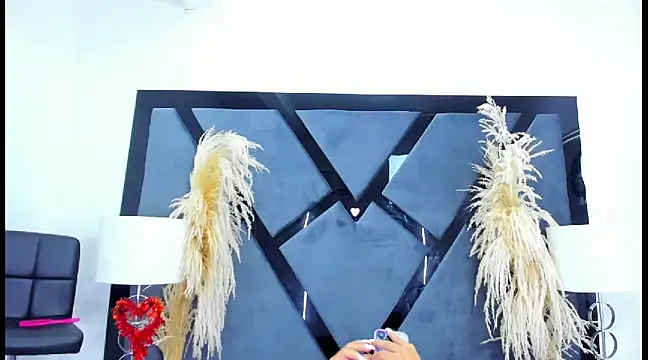 TiaraRosse online show from 6, 2, 2025