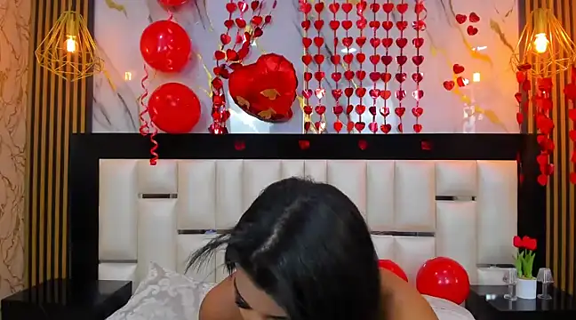 TiaraRosse online show from 13, 2, 2025