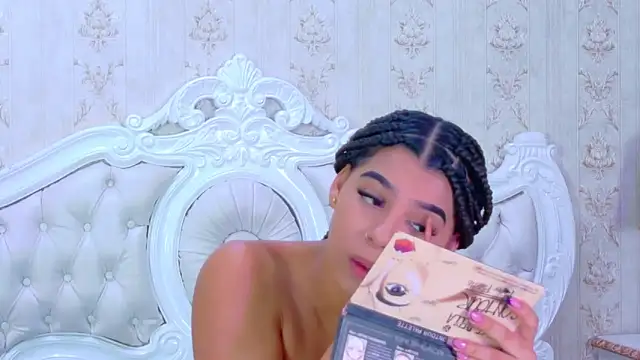 TiaraRosse online show from 12, 9, 2025