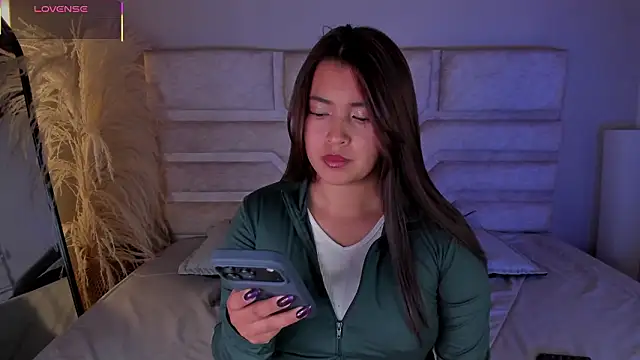 Rebeca Williams  online show from 2, 2, 2026