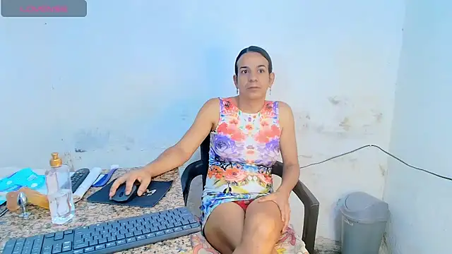 Snapshot of Oh_Tique chatting on 1, 6, 2026 Oh Tique online show from 1, 6, 2026