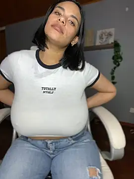 Isabella boobd online show from 3, 1, 2025