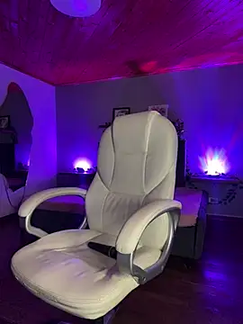 Isabella boobd online show from 29, 1, 2025