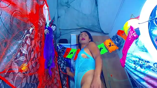 Snapshot of Ts_veryhot chatting on 7, 10, 2025 Ts veryhot online show from 7, 10, 2025