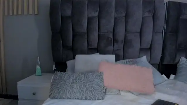 estefania  gomez online show from 9, 2, 2025