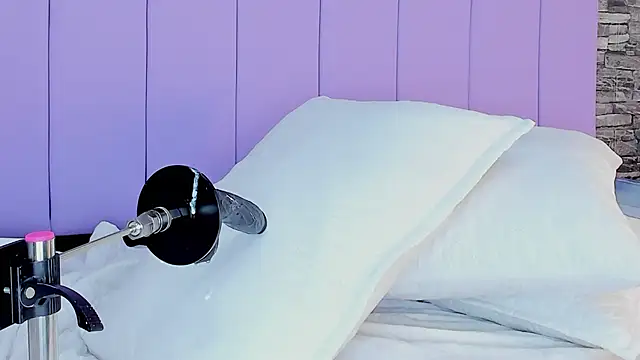 Aixa hill1 online show from 17, 2, 2025