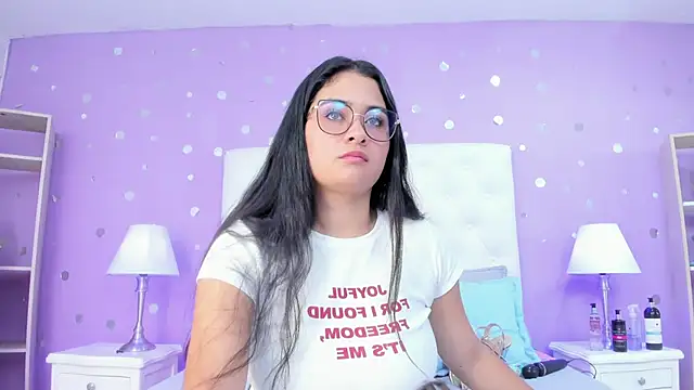 scarlette 15  online show from 4, 2, 2026