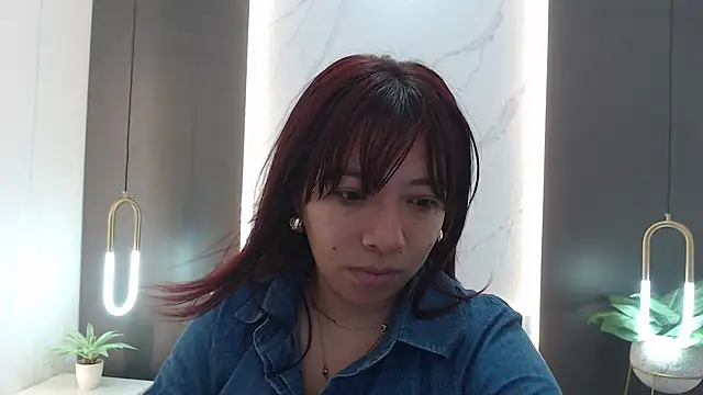 alma fenix online show from 25, 1, 2025