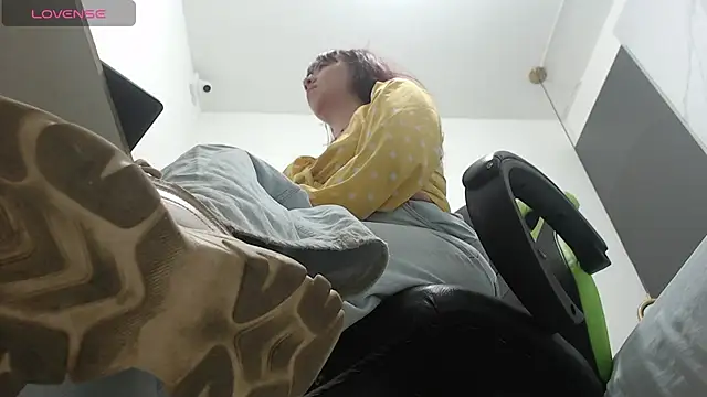 alma fenix online show from 10, 3, 2025