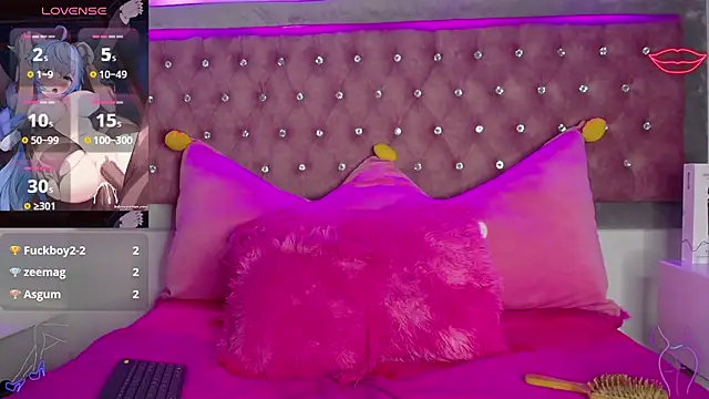 Snapshot of EmmaWilder chatting on 27, 1, 2025 EmmaWilder online show from 27, 1, 2025