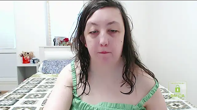 cute and hot online show from 1, 2, 2025