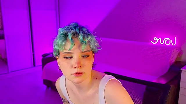 School Love online show from 16, 12, 2024