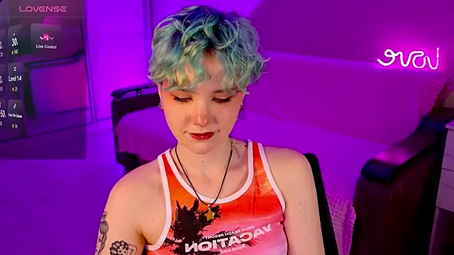 School Love online show from 22, 12, 2024