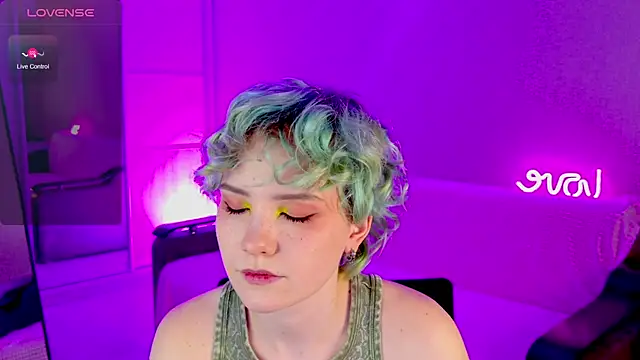 School Love online show from 30, 1, 2025