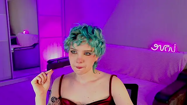 School Love online show from 20, 2, 2025