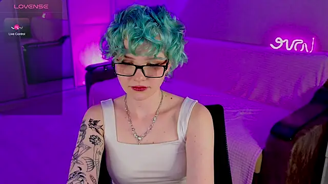 School Love online show from 23, 2, 2025