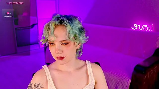 School Love online show from 10, 3, 2025