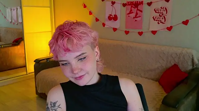 School Love online show from 24, 9, 2025