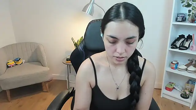  BellaEvans  online show from 10, 2, 2025