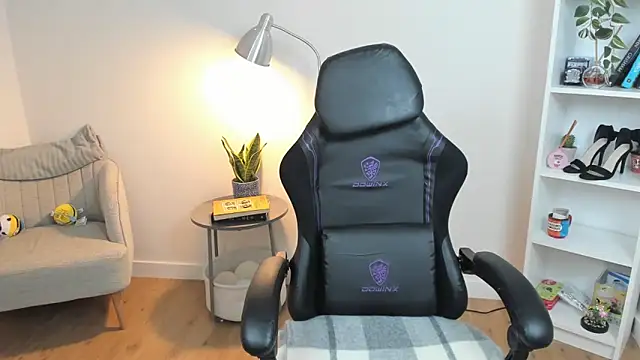  BellaEvans  online show from 3, 3, 2025