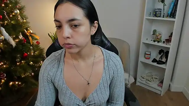  BellaEvans  online show from 18, 12, 2025