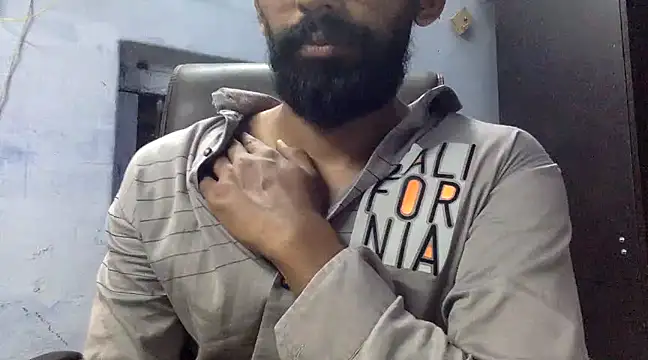 Snapshot of ASIF_F chatting on 3, 3, 2025 ASIF F online show from 3, 3, 2025