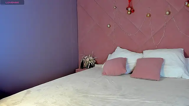 Anna Robinson online show from 30, 12, 2024