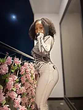 Snapshot of Melany_Williams chatting on 7, 10, 2025 Melany Williams online show from 7, 10, 2025