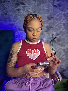 Snapshot of Melany_Williams chatting on 15, 4, 2026 Melany Williams online show from 15, 4, 2026