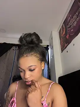 Snapshot of Melany_Williams chatting on 23, 4, 2026 Melany Williams online show from 23, 4, 2026